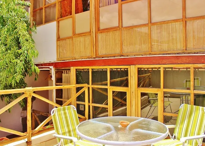 Casa De Mama - The Treehouse