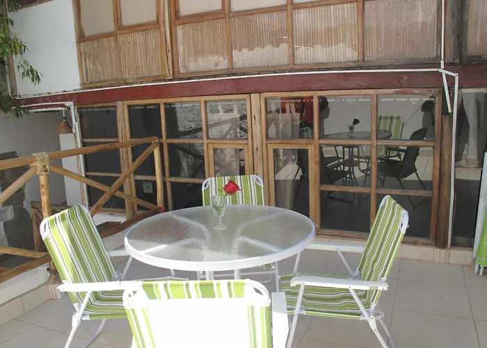 Casa De Mama - The Treehouse Aparthotel 3*